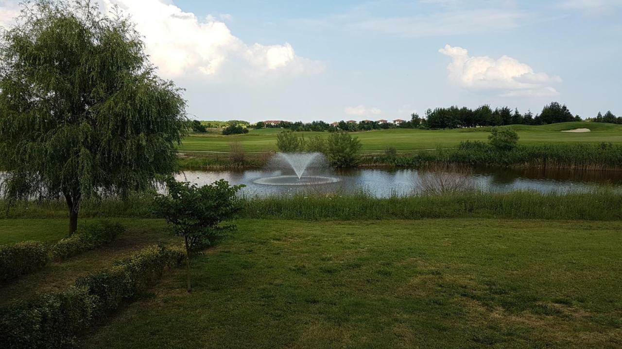 Lighthouse Golf Private Villa Lake View Balchik Bagian luar foto