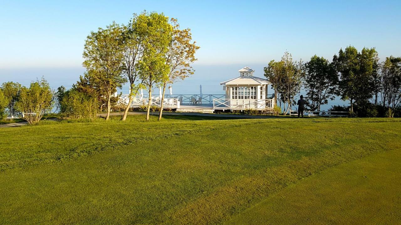 Lighthouse Golf Private Villa Lake View Balchik Bagian luar foto